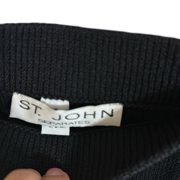 St. John Black Santana Knit Skirt Size 6 - Picture 4 of 6